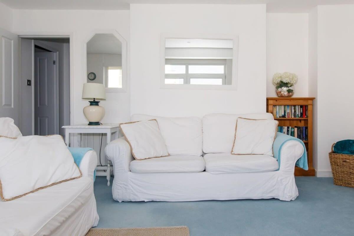Two Bed Seafront Escape In East Wittering Apartment Екстериор снимка